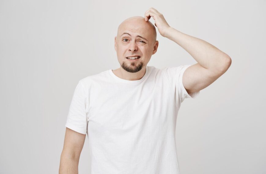 Home 3 Early Signs of Male Pattern Baldness and When to Take Action